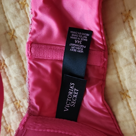 Victoria's Secret Very Sexy Push-up Bra NWOT - Picture 6 of 6